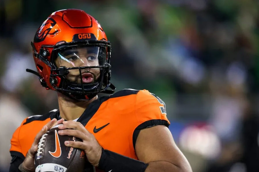 Quarterback DJ Uiagalelei is now with Florida State. credits: Abigail Dollins/Statesman Journal / USA TODAY NETWORK