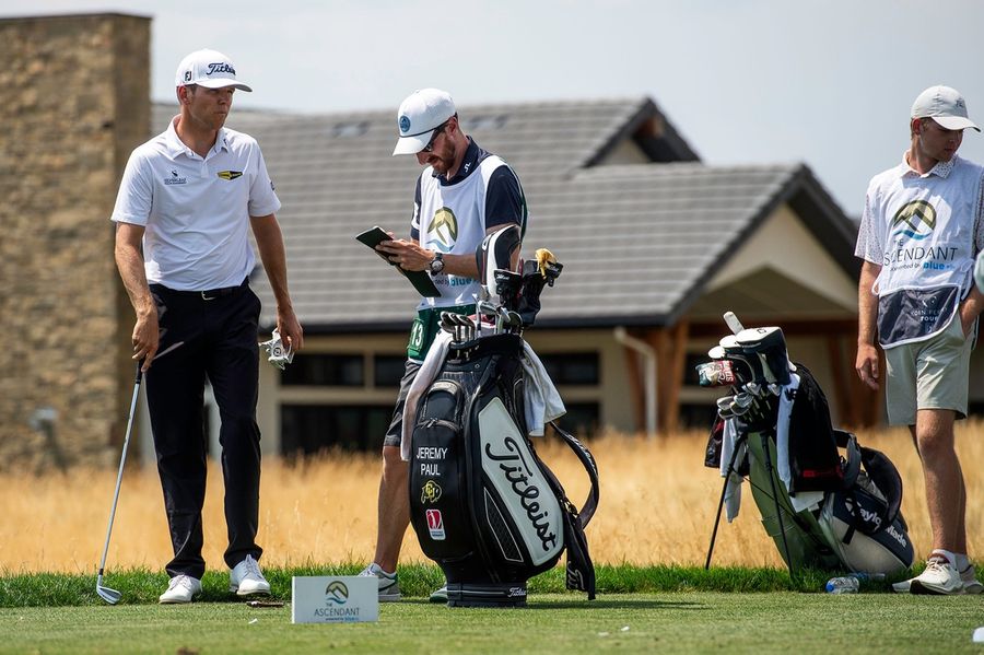 Jeremy Paul makes two eagles, shares lead at Mexico Open