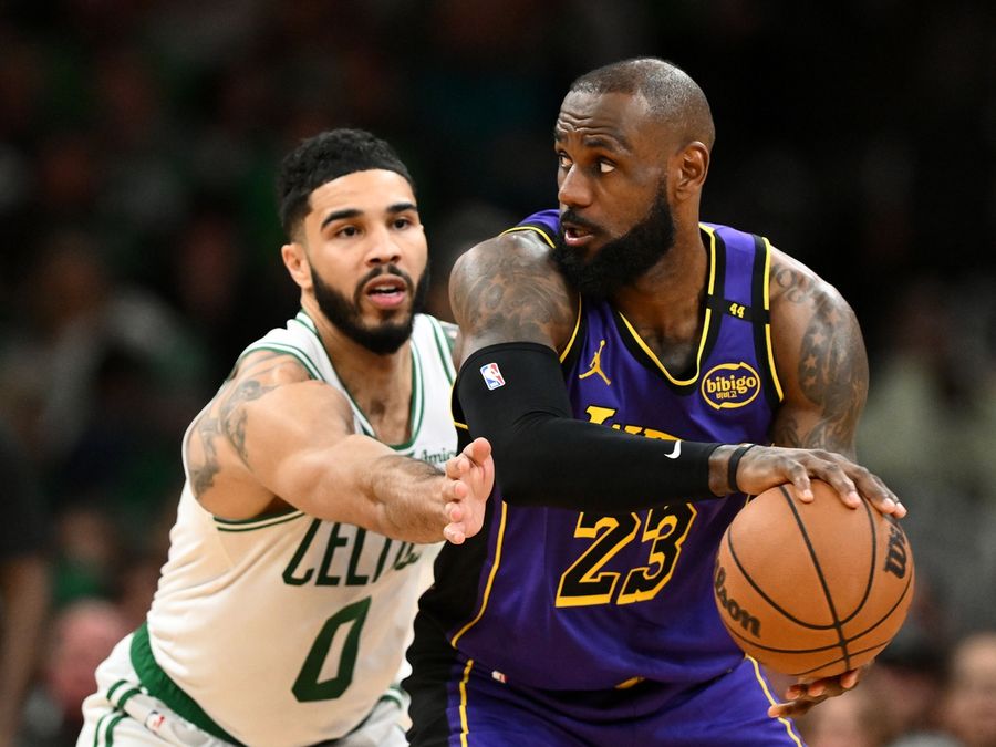 Report: LeBron James (groin) out 1-2 weeks