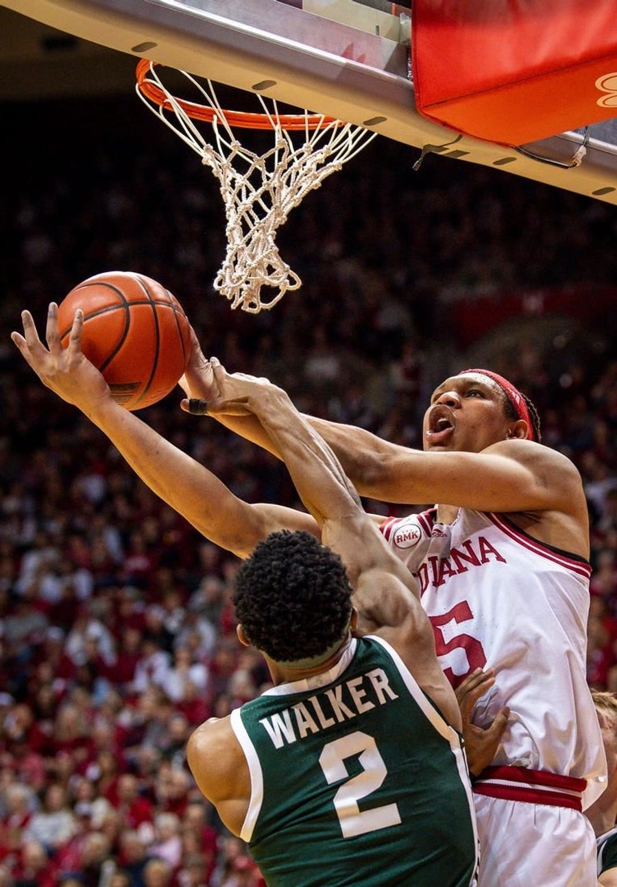 Indiana hangs on for 1-point win over Michigan State