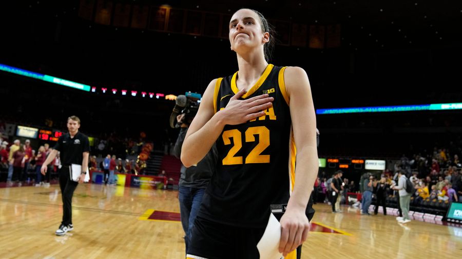 Ms. 3,000: Iowa's Caitlin Clark in pursuit of Plum