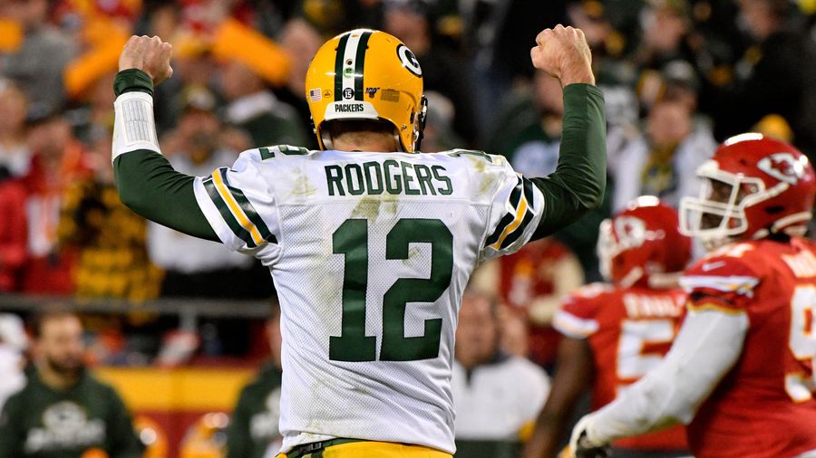 Even When Aaron Rodgers Slips Up, He's Spectacular