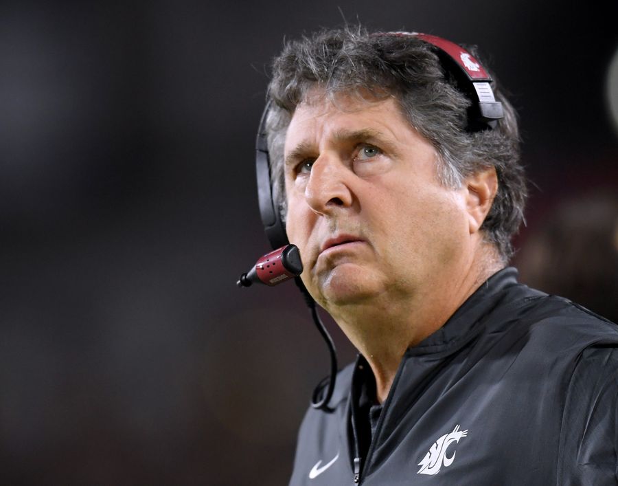 There's Nothing More Predictable Than Mike Leach Suddenly Having Dumb Thoughts About Homeless People