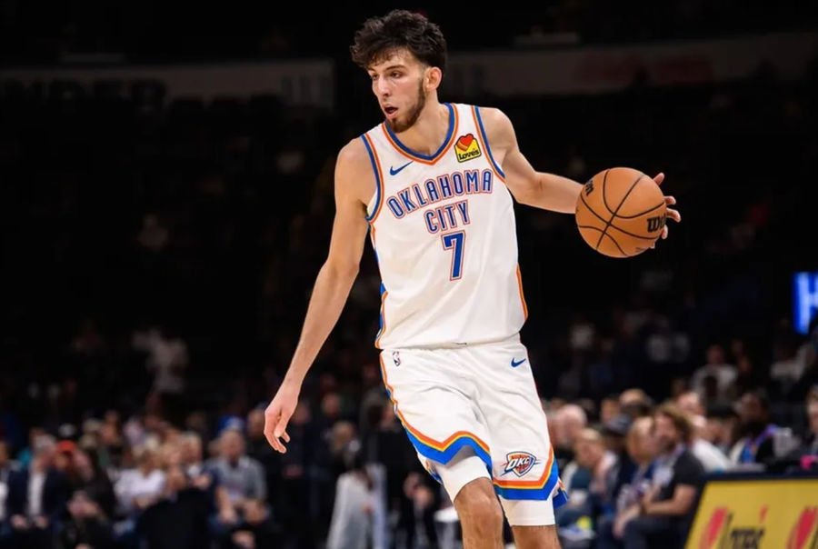Oct 9, 2023; Oklahoma City, Oklahoma, USA; Oklahoma City Thunder forward Chet Holmgren (7) dribbles the ball during the game against the San Antonio Spurs at Paycom Center. credits: Rob Ferguson-USA TODAY Sports