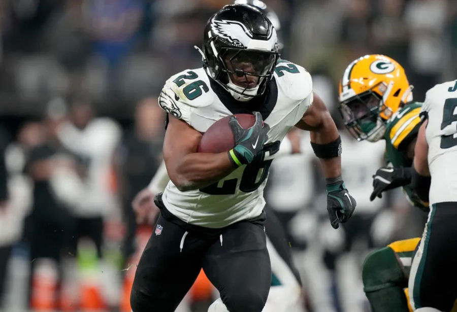 Sep 6, 2024; Sao Paulo, BRA; Philadelphia Eagles running back Saquon Barkley (26) runs during the first half against the Green Bay Packers at Neo Quimica Arena. Mandatory Credit: Kirby Lee-Imagn Images