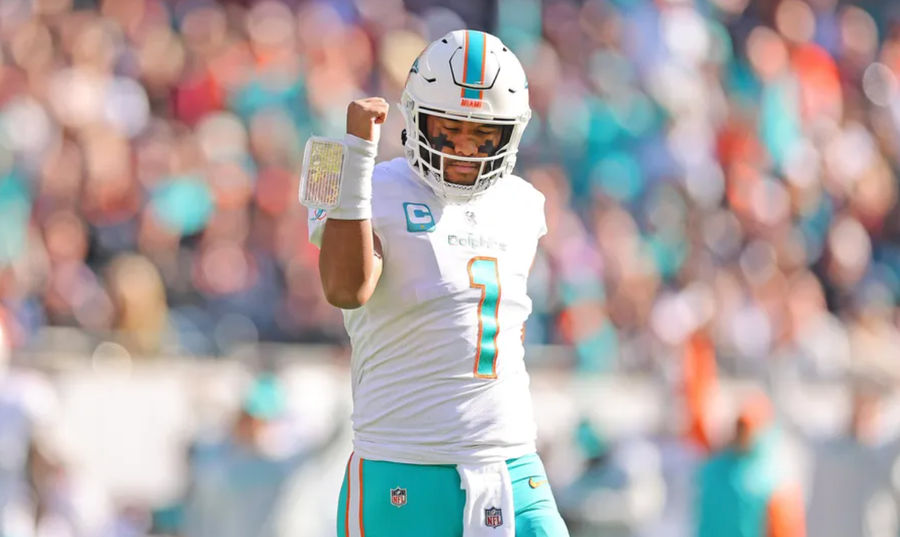 Three Quarterback Options for Miami Dolphins After Tua Tagovailoa’s Scary Injury