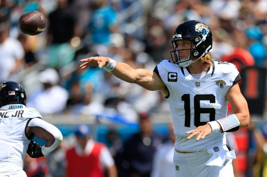 NFL Week 6 Best Sports Betting Picks & Predictions for This Week’s Games