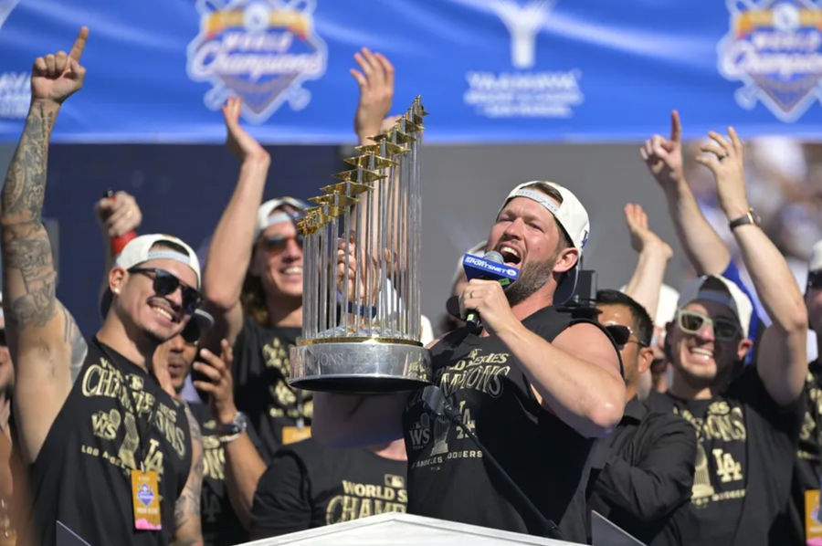 Los Dodgers acaban de adquirir otro equipo contendiente a la Serie Mundial y no se disculpan