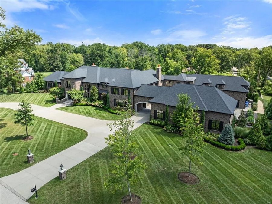 Jim Edmonds Lists His 17,200-Square-Foot St. Louis Estate for Sale