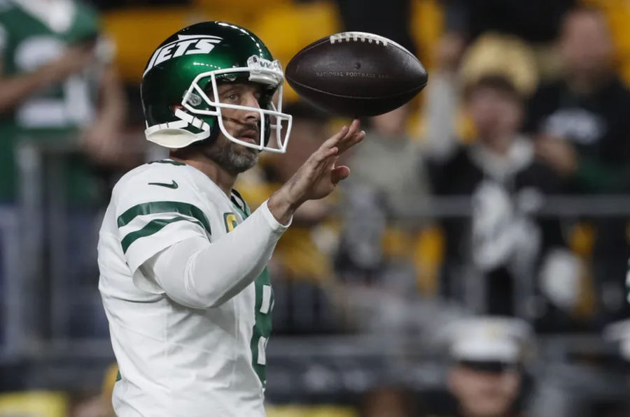 New York Jets to Aaron Rodgers: Ditch Pat McAfee or Hit the Road