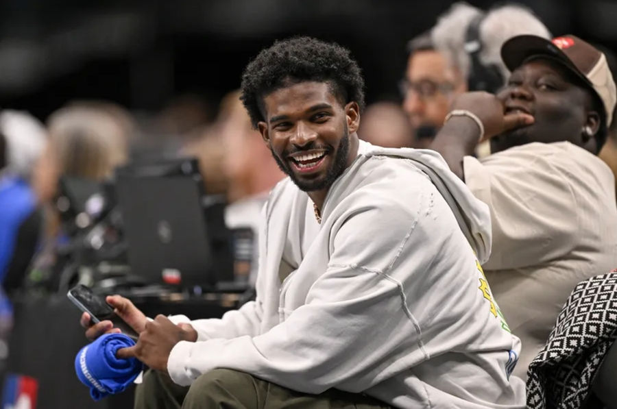 Shedeur Sanders to NFL Teams: “History Repeats Itself—Pick Me.”