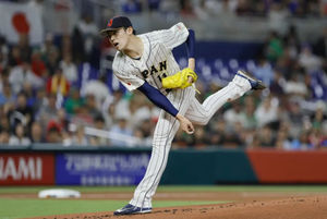 Top 5 MLB Prospects Poised for Breakout Rookie Seasons in 2025