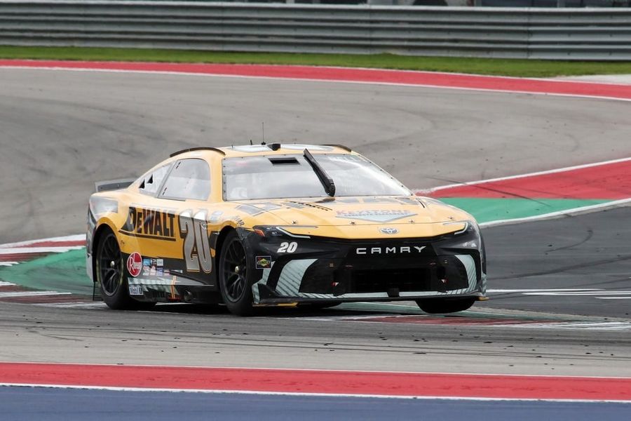 Christopher Bell wins pole in thrill ride at Kansas