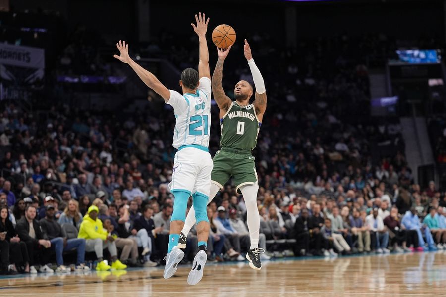 Los Bucks rompen la racha perdedora y se suman a la de los Hornets