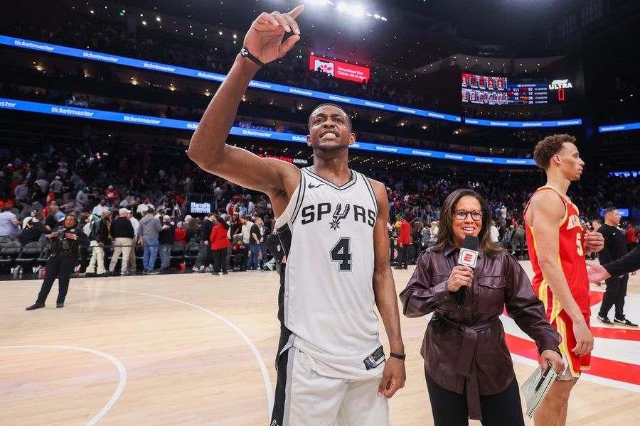 Resumen de la NBA: Los Spurs consiguen una victoria en el último segundo en el debut de De'Aaron Fox