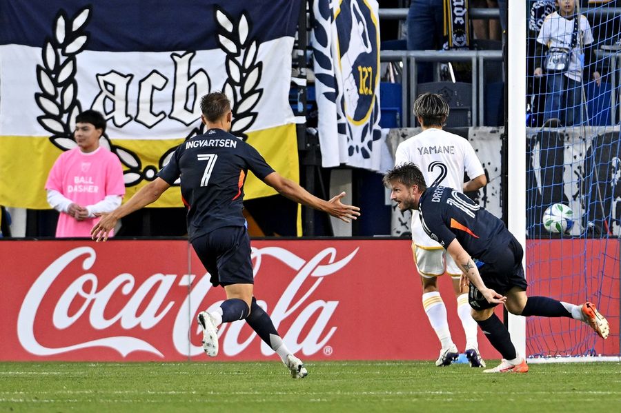 San Diego FC upset defending-champion Galaxy in first ever game