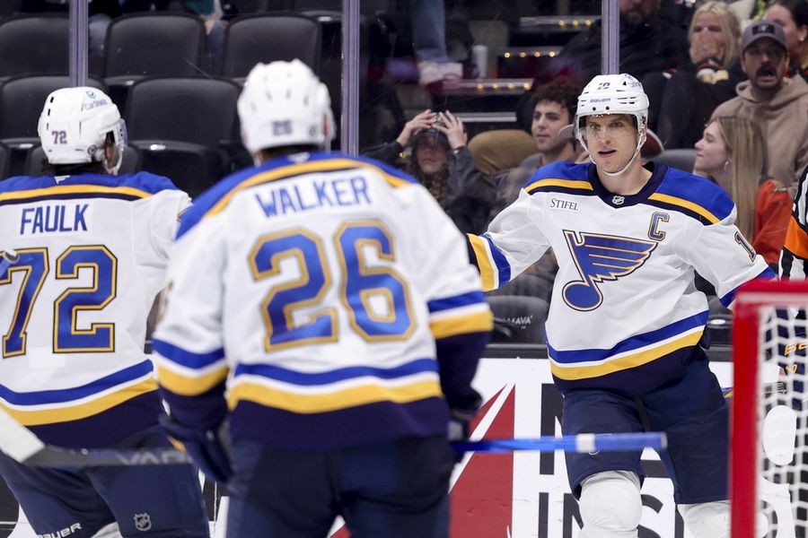 Blues bid to continue ascent in rematch vs. reeling Kings    