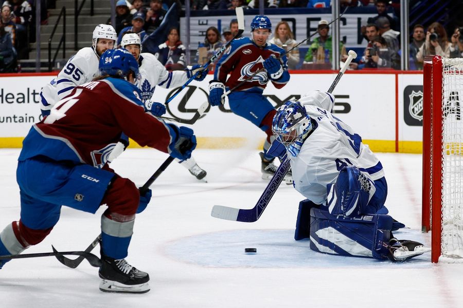 Valeri Nichushkin's hat trick carries Avalanche past Maple Leafs