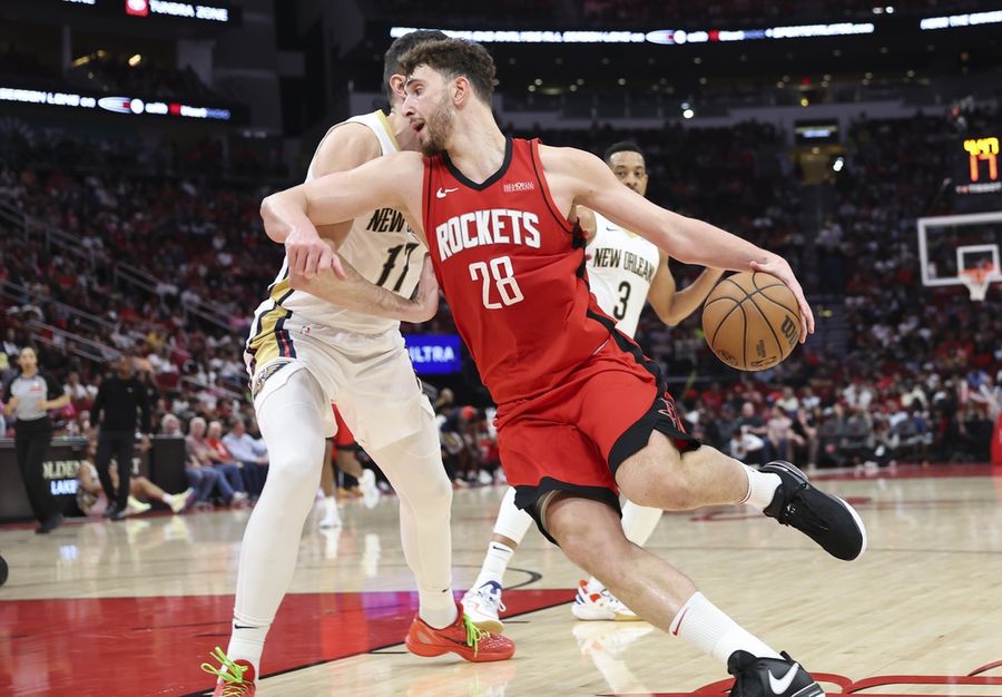 Rockets seeing benefits of two-big lineup ahead of Magic visit