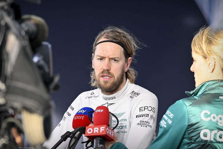 4-time champ Sebastian Vettel hints at return to Formula One