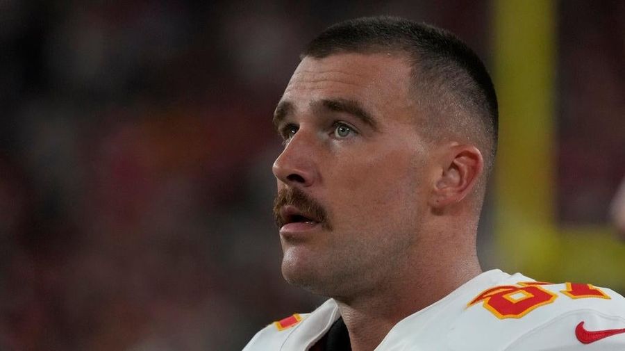 Travis Kelce shakes off bad karma in first half of Jags game, convinces Mahomes ‘you belong with me’
