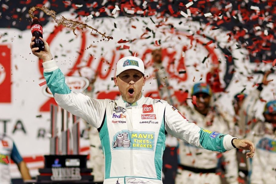 Denny Hamlin wins at Richmond in wild finish