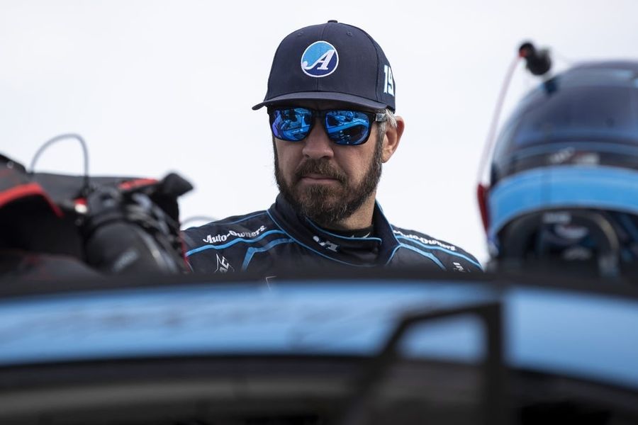 Weekend Preview: Martinsville Speedway