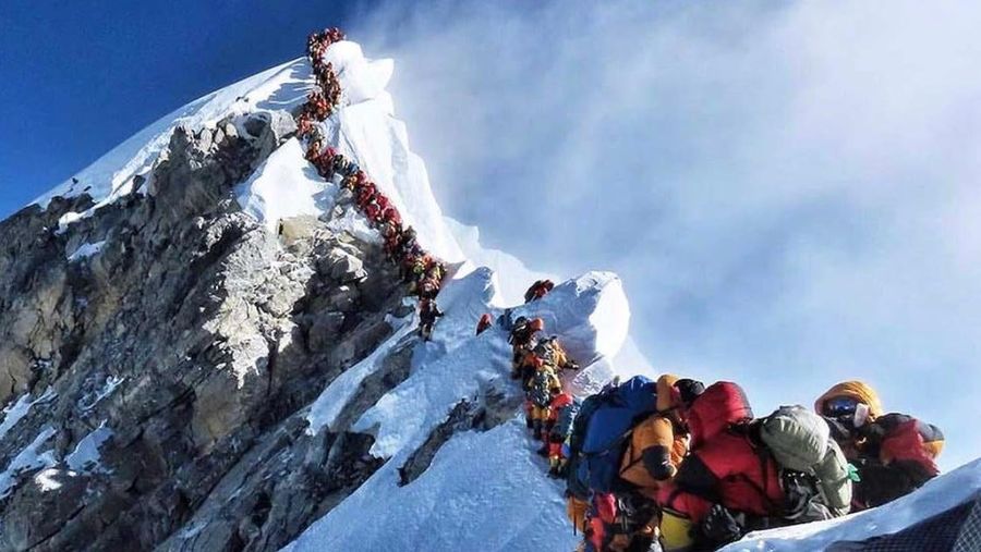 Colorado Attorney Becomes The 11th Person To Die On Mt. Everest In 10 Days