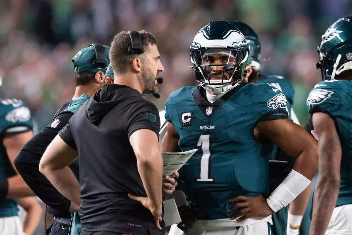 jaylen hurts nick sirianni philadelphia eagles 2024