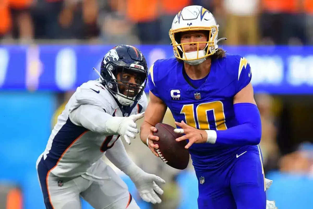 justin herbert la chargers qb