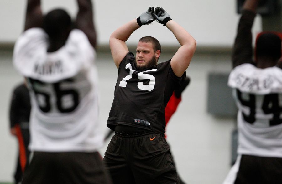 The Fat Guy Who Ran Down Devin Hester